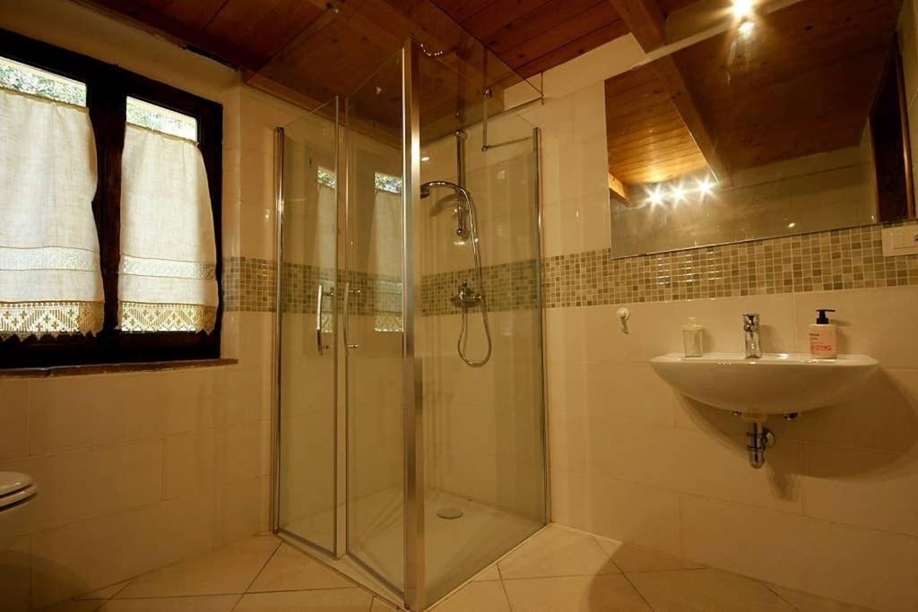 Villa Con Piscina 10 Posti Letto, L'Oliveta Di Rivalto Chianni Exterior foto